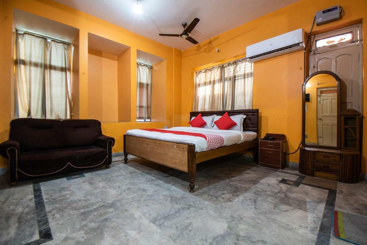 Oyo 29792 Piyush Hajipur Hotel Exterior photo
